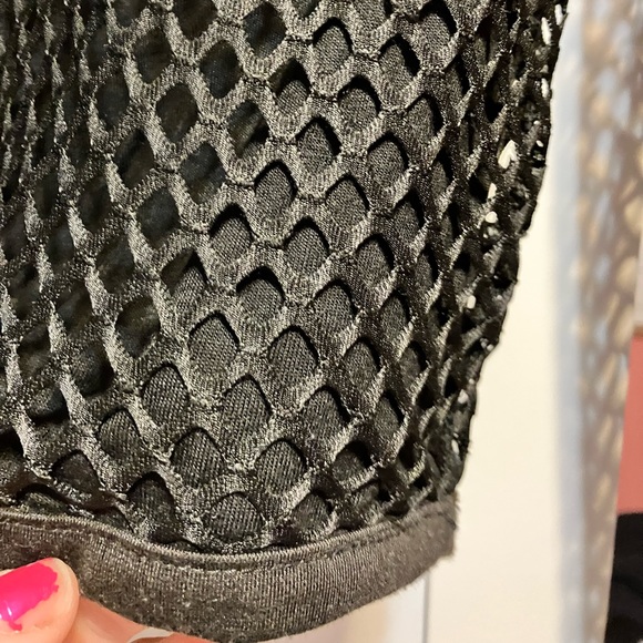 ls kardashian net mesh crop top - Picture 3 of 4